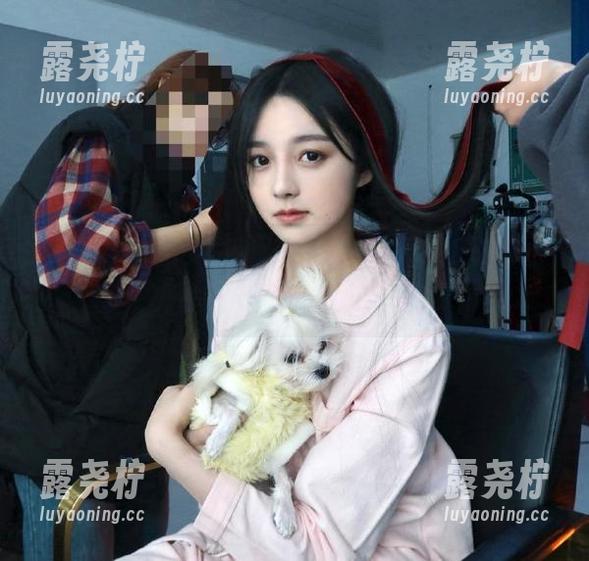 黑料网依旧更新，那些八卦的热度，是在考验我的心脏吗？-露尧柠