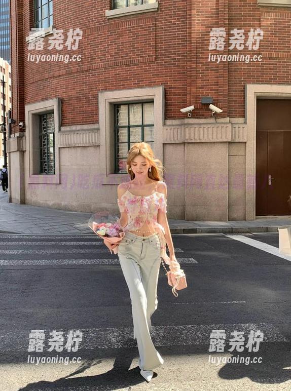 吃瓜不迷路，黑料网直达最新八卦现场-露尧柠