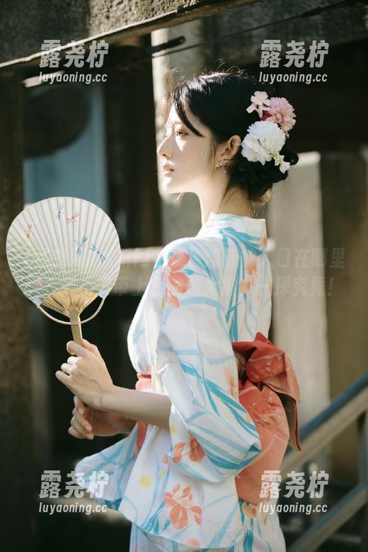 黑料网在线最隐蔽的入口在哪里呢?要不要带上我的放大镜,一探究竟!-露尧柠 黑料网在线最隐蔽的入口在哪里呢?要不要带上我的放大镜,一探究竟!-露尧柠