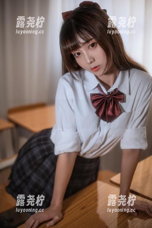 吃瓜首页在线被黑料网曝发布的趣事儿刷屏，真的假的你觉得呢？-露尧柠