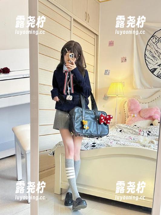 聊聊黑料老司机app：当黑暗中的八卦变成夜宵的主食！-露尧柠