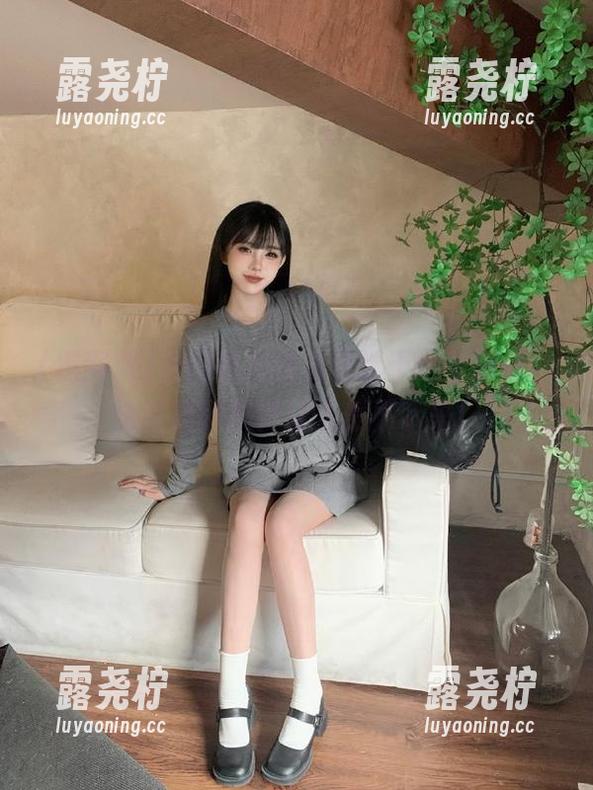 别问我为什么沉迷于这个网址，这些黑网料真让人停不下来！-露尧柠